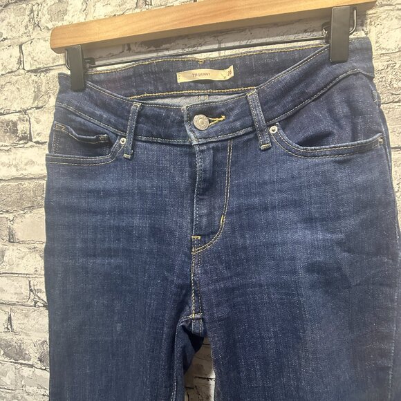 EUC LEVI'S 711 Women's Dark Wash Distressed Stretch Skinny Jeans 26 - Picture 3 of 16